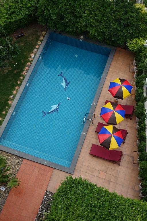 The Right Resort Pattaya Ngoại thất bức ảnh