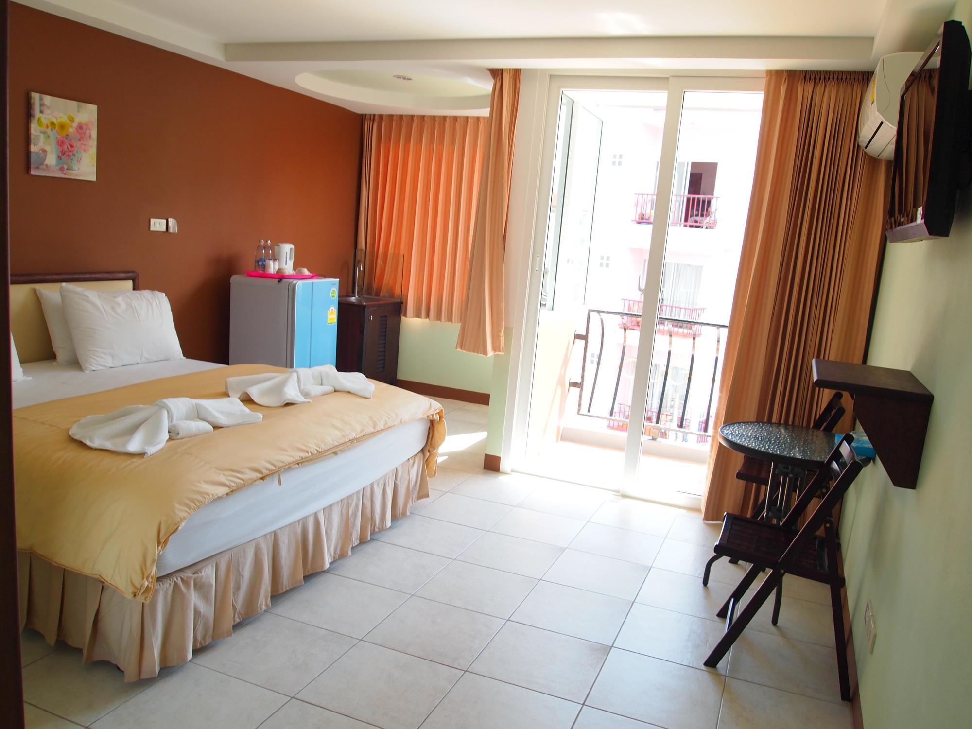 The Right Resort Pattaya Ngoại thất bức ảnh