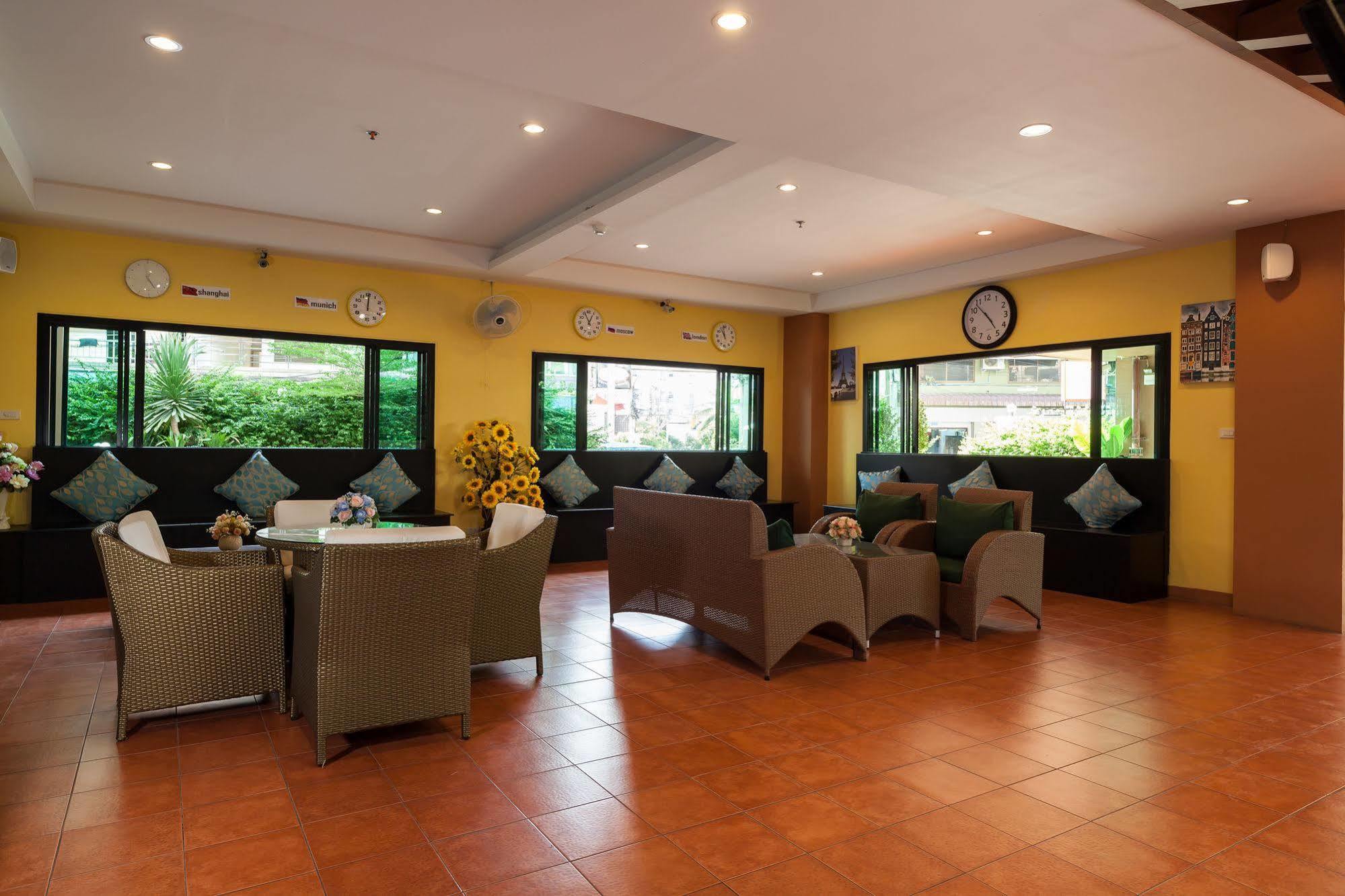 The Right Resort Pattaya Ngoại thất bức ảnh