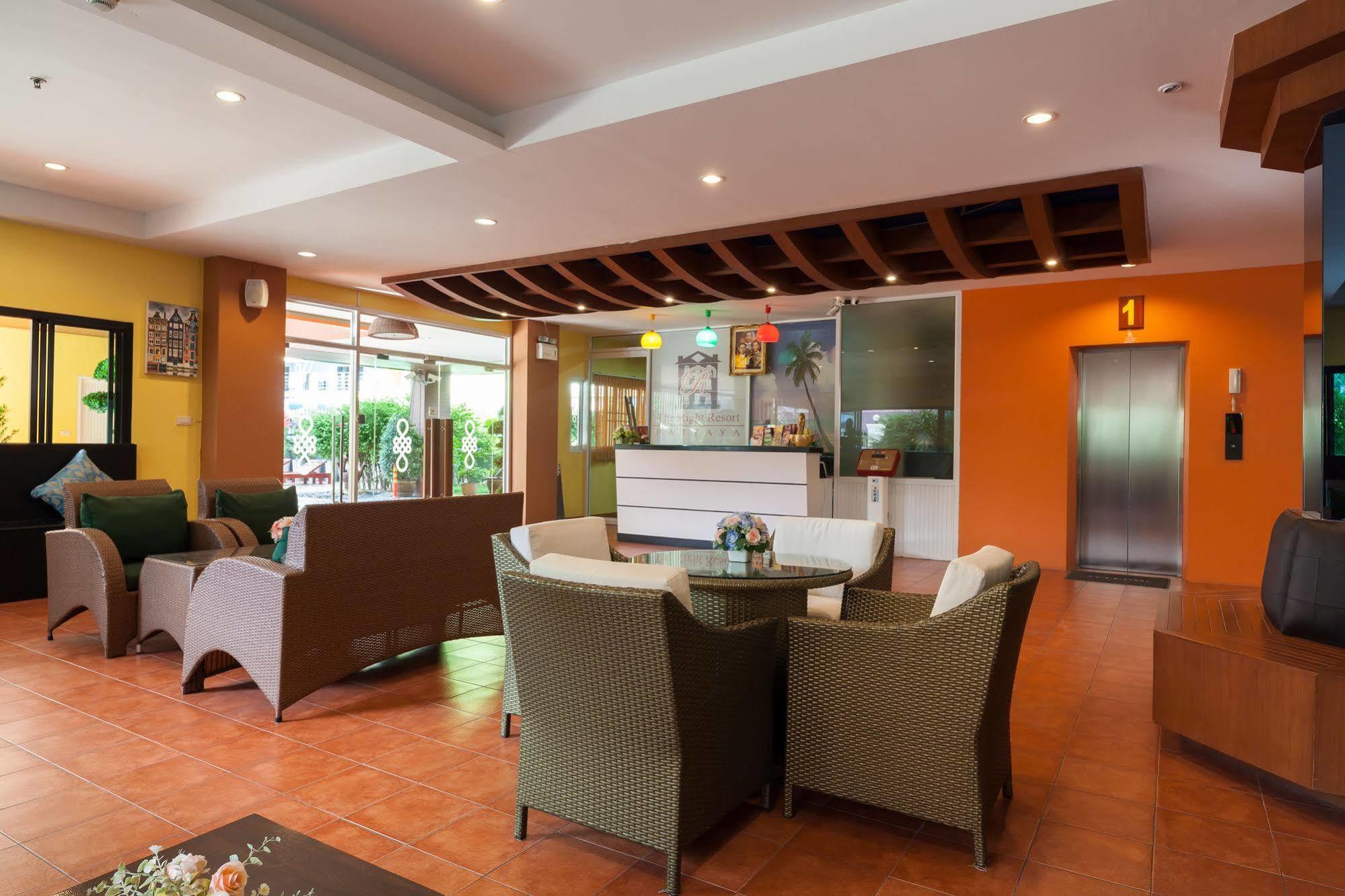 The Right Resort Pattaya Ngoại thất bức ảnh