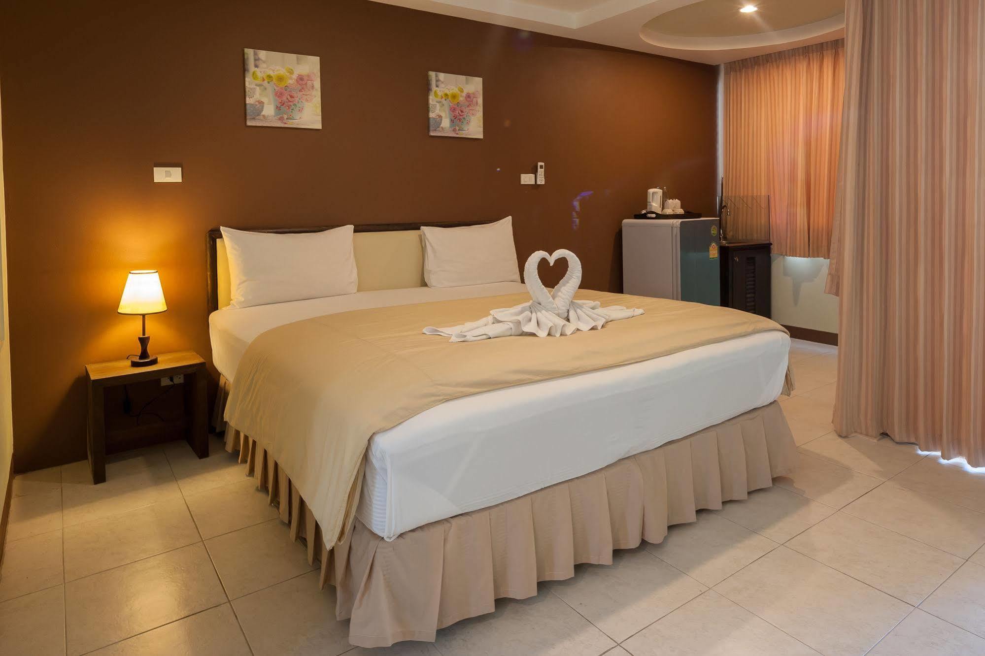 The Right Resort Pattaya Ngoại thất bức ảnh