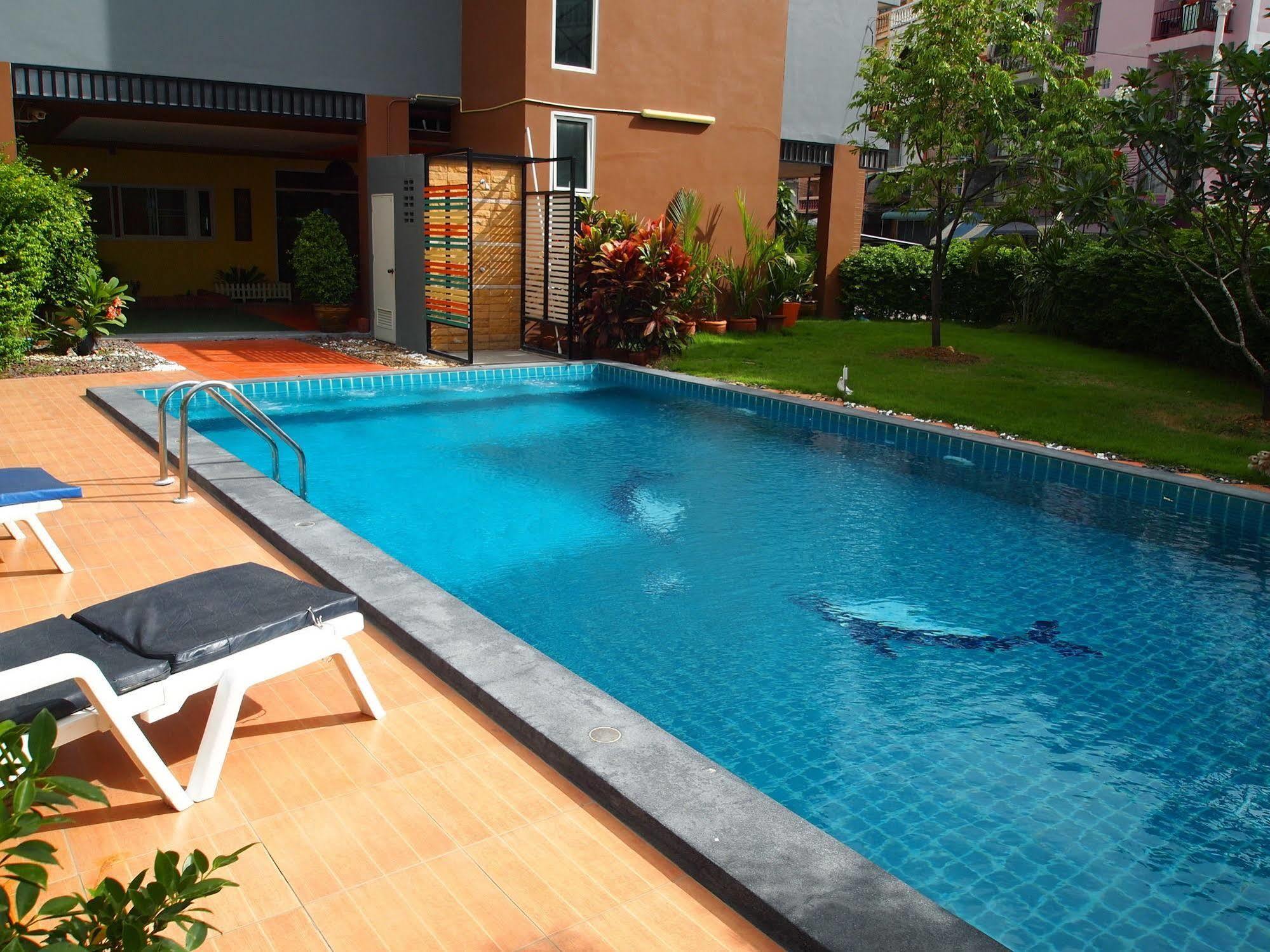 The Right Resort Pattaya Ngoại thất bức ảnh